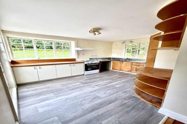 Photo of property in 97 Karori Road, Karori, Wellington, 6012