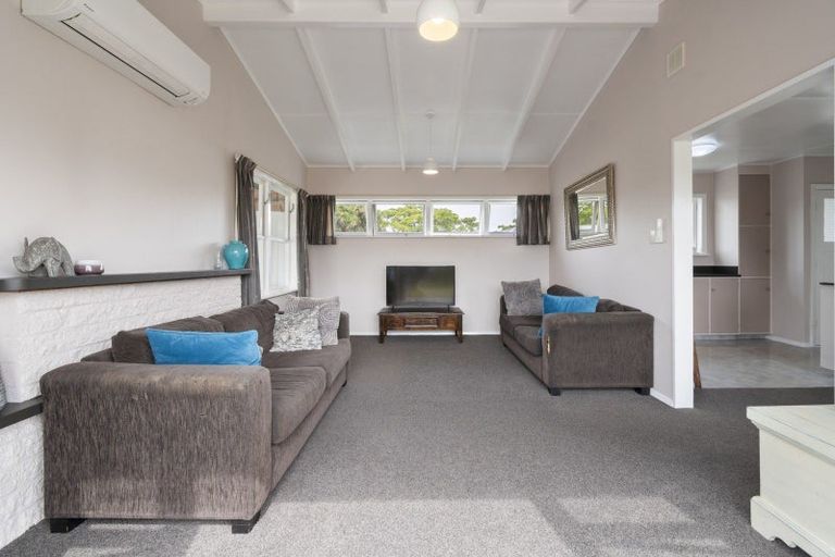 Photo of property in 3 Tingey Place, Awapuni, Palmerston North, 4412