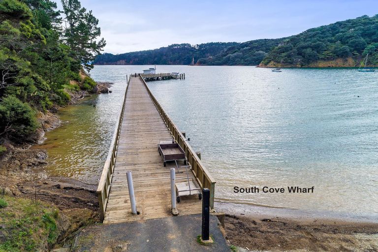Photo of property in 19 Woods Ridge Road, Kawau Island, 0920