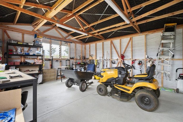 Photo of property in 29 Fry Road, Halcombe, Feilding, 4777