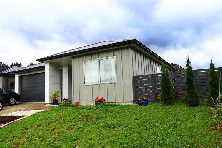 Photo of property in 1394 High Street, Taita, Lower Hutt, 5011
