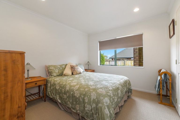 Photo of property in 10 Guernsey Place, Grandview Heights, Hamilton, 3200