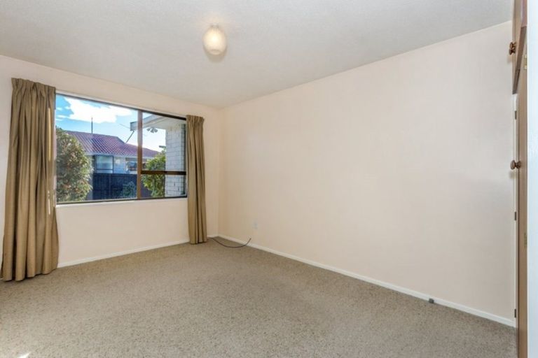 Photo of property in 1/160b Highsted Road, Casebrook, Christchurch, 8051