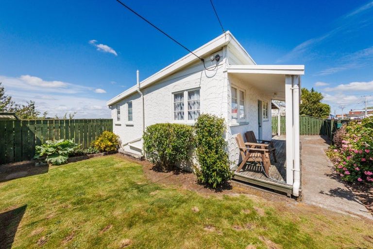 Photo of property in 24 Criterion Street, Bulls, 4818