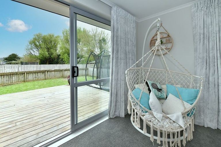 Photo of property in 127a Awaroa Road, Helensville, 0800