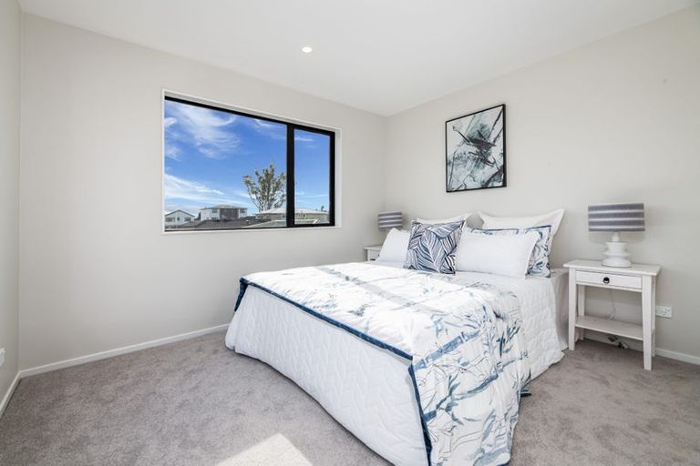 Photo of property in 5/644 Te Atatu Road, Te Atatu Peninsula, Auckland, 0610