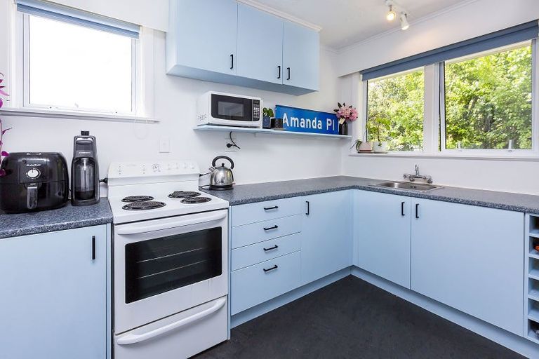 Photo of property in 5a Coates Grove, Silverstream, Upper Hutt, 5019