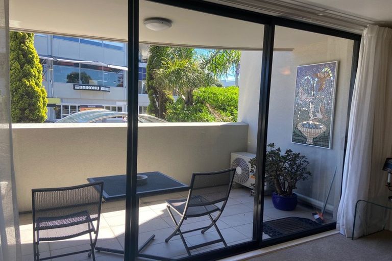 Photo of property in Mon Desir Apartments, 5/175a Hurstmere Road, Takapuna, Auckland, 0622