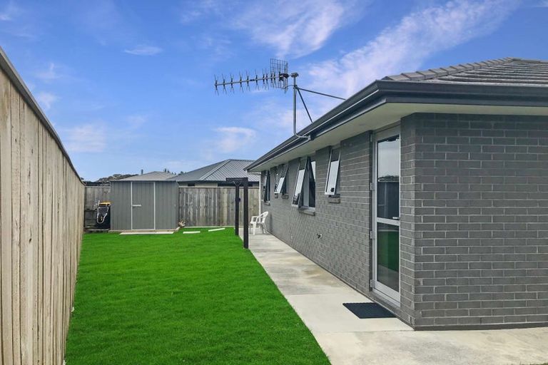 Photo of property in 35 Oldfield Lane, Marton, 4710