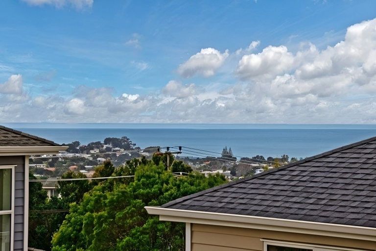 Photo of property in 18 Spyglass Street, Red Beach, 0932