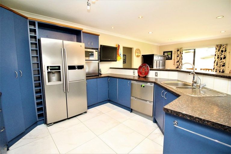 Photo of property in 6 Valleyside Way, Pukekohe, 2120