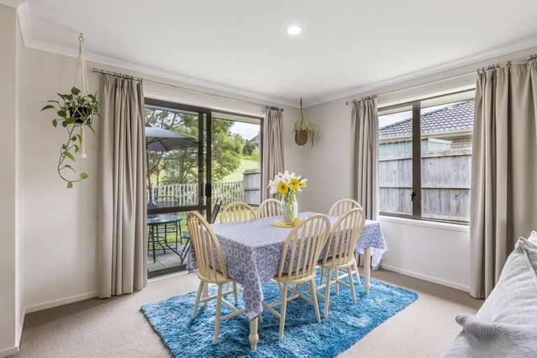 Photo of property in 21h Bonita Avenue, Stanmore Bay, Whangaparaoa, 0932