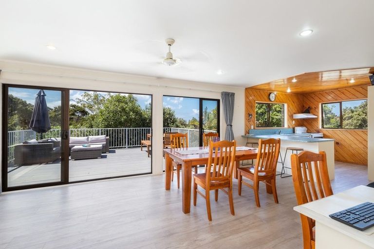 Photo of property in 8 Taranui Place, Mangawhai Heads, Mangawhai, 0505