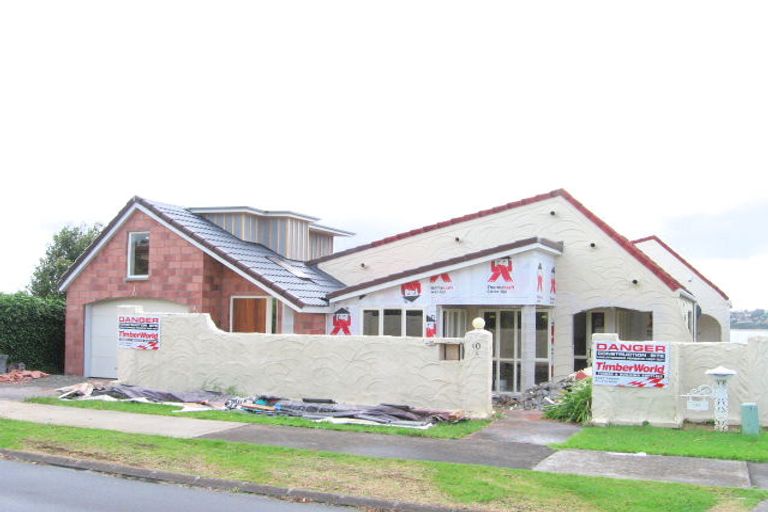 Photo of property in 2/10 Lilford Place, Half Moon Bay, Auckland, 2012