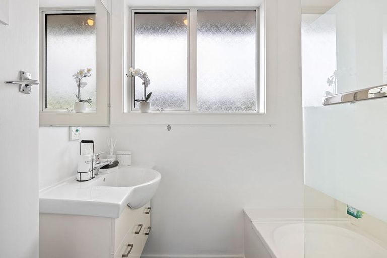 Photo of property in 34 Brabourne Street, Hillsborough, Christchurch, 8022