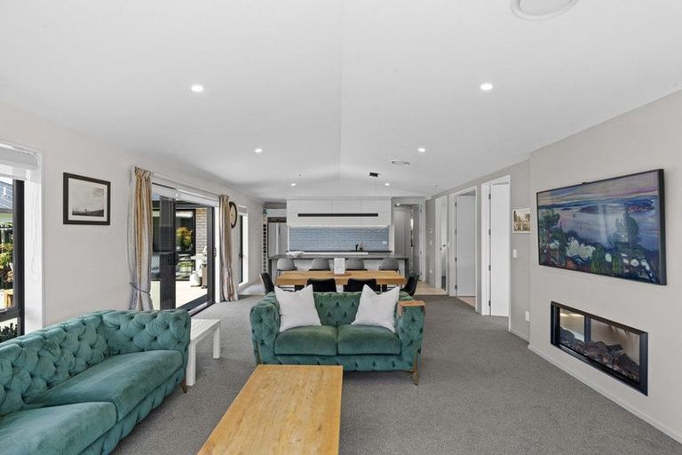 Photo of property in 123 Prestons Park Drive, Marshland, Christchurch, 8083