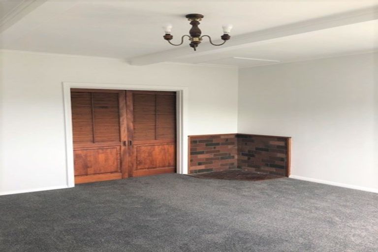 Photo of property in 35 Cavendish Square, Strathmore Park, Wellington, 6022