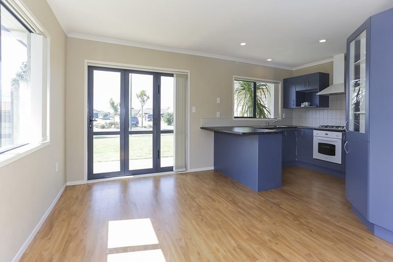 Photo of property in 24 Sarah Place, Papamoa Beach, Papamoa, 3118