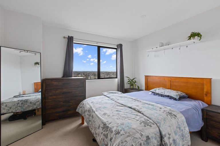 Photo of property in 20a Putiputi Way, Papakura, 2110