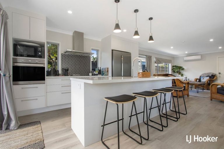 Photo of property in 11a Hillview Road, Waihi Beach, 3611