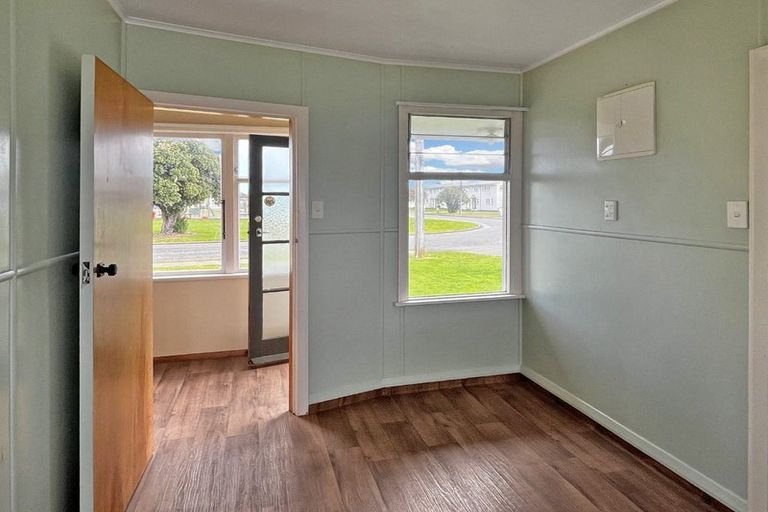 Photo of property in 26-32 Devon Crescent, Bulls, 4818