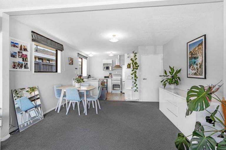 Photo of property in 6b Rolfe Place, Bishopdale, Christchurch, 8053