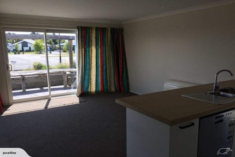 Photo of property in 22 Loxley Place, Lincoln, 7608