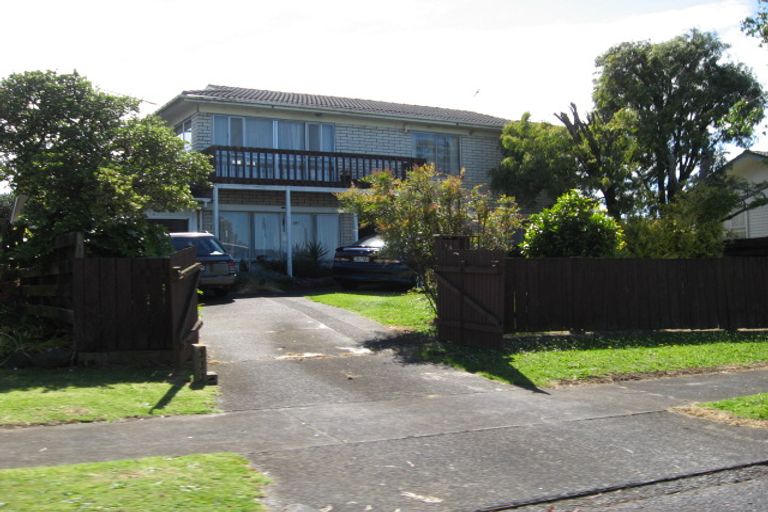 Photo of property in 12 Banbury Place, Mangere Bridge, Auckland, 2022