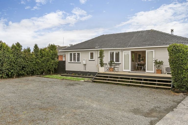 Photo of property in 1/74 Sutton Crescent, Papakura, 2110
