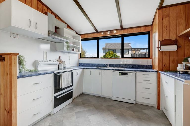 Photo of property in 57 Maygrove Drive, Orewa, 0931