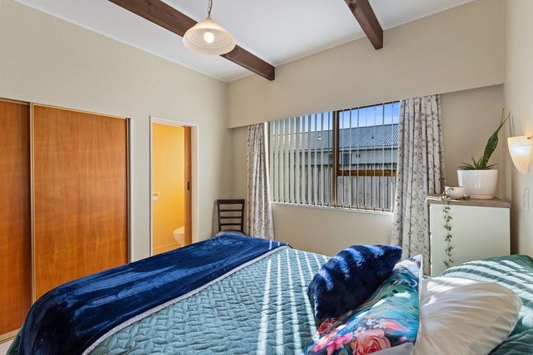 Photo of property in 4 Sunny Glen, Waikanae, 5036