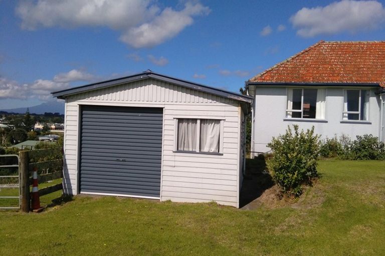 Photo of property in 16 Carey Street, Waitara, 4320