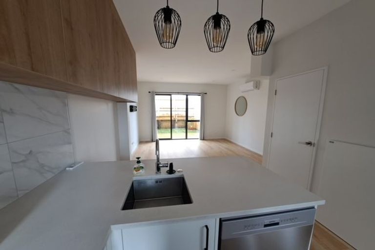 Photo of property in 3/6 Kereru Street, Henderson, Auckland, 0612