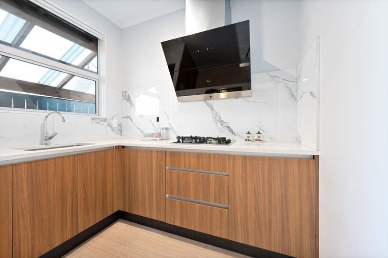 Photo of property in 38a Pokapu Street, Titirangi, Auckland, 0600