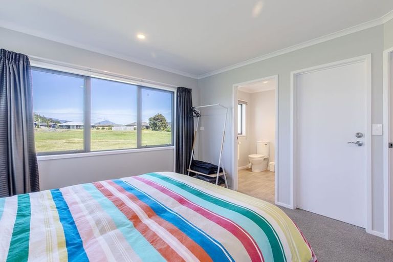 Photo of property in 112 Parekaawa Drive, Motuoapa, 3382