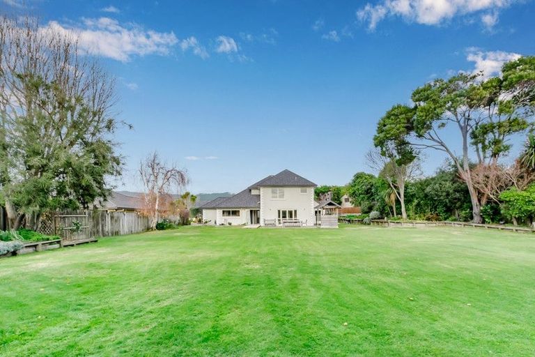 Photo of property in 80 Guildford Drive, Paraparaumu, 5032