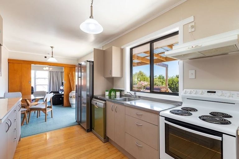 Photo of property in 11 Walton Avenue, Warkworth, 0910