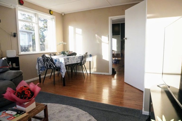 Photo of property in 33 Lister Crescent, Maraenui, Napier, 4110