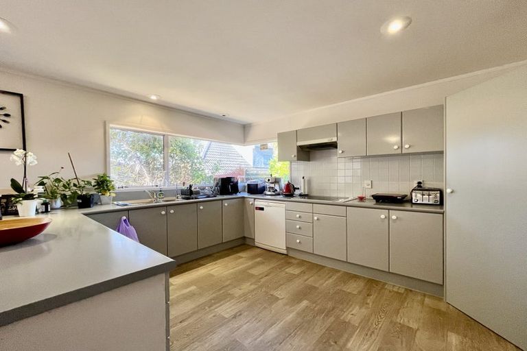 Photo of property in 2 Merino Avenue, Somerville, Auckland, 2014