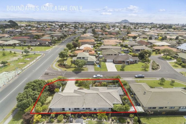 Photo of property in 2 Lasiandra Place, Mount Maunganui, 3116