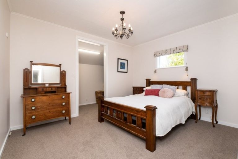 Photo of property in 198 School Road, Clive, 4102