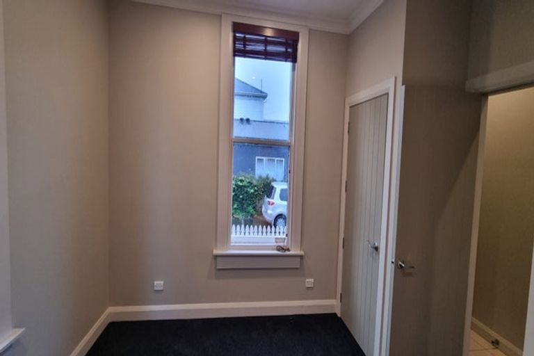 Photo of property in 17 Kensington Street, Te Aro, Wellington, 6011