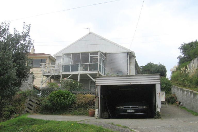 Photo of property in 25 Hungerford Road, Lyall Bay, Wellington, 6022