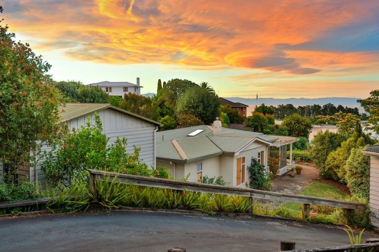 Photo of property in 2 Whitby Road, Britannia Heights, Nelson, 7010