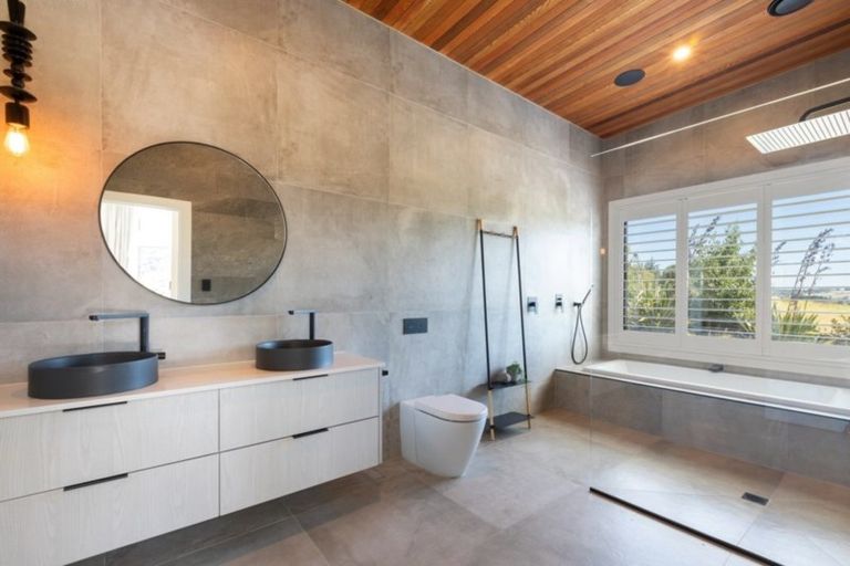 Photo of property in 120 Robert Hastie Drive, Mangawhai, 0573