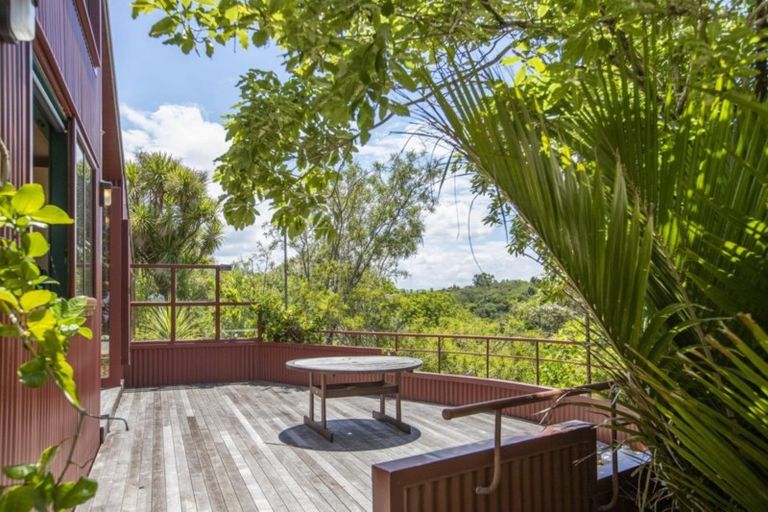 Photo of property in 889 Takatu Road, Tawharanui Peninsula, Matakana, 0986