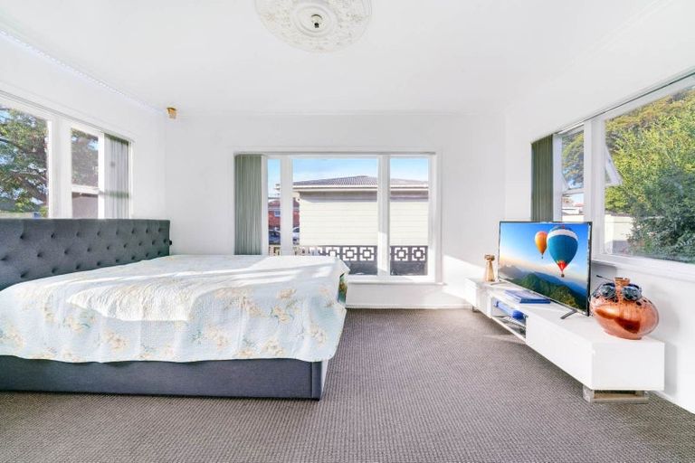 Photo of property in 42 Allen Street, Mangere East, Auckland, 2024