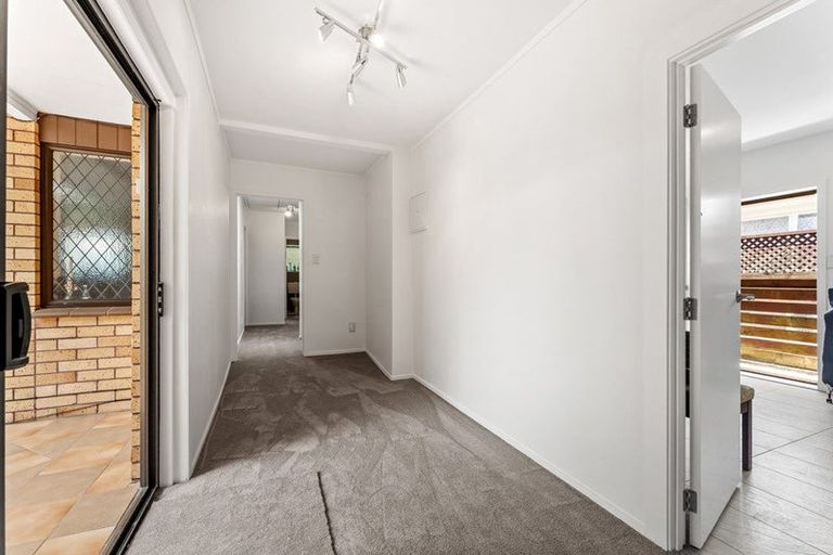 Photo of property in 12 Riverside Road, Orewa, 0931