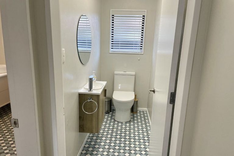 Photo of property in 27 Guthrie Street, Waterloo, Lower Hutt, 5011