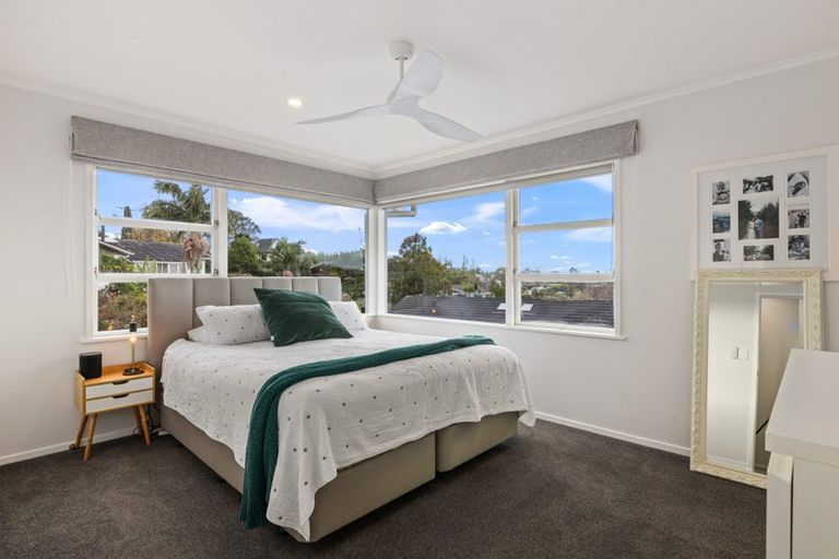 Photo of property in 1/21 Deuxberry Avenue, Northcote, Auckland, 0627